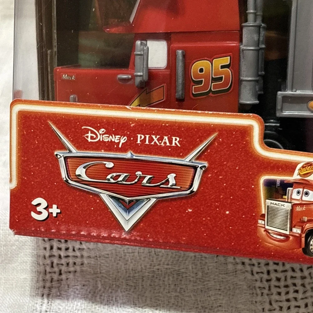 NIB Disney Pixar Cars Mack Transporter with 3 Cars Set: Lightning McQueen